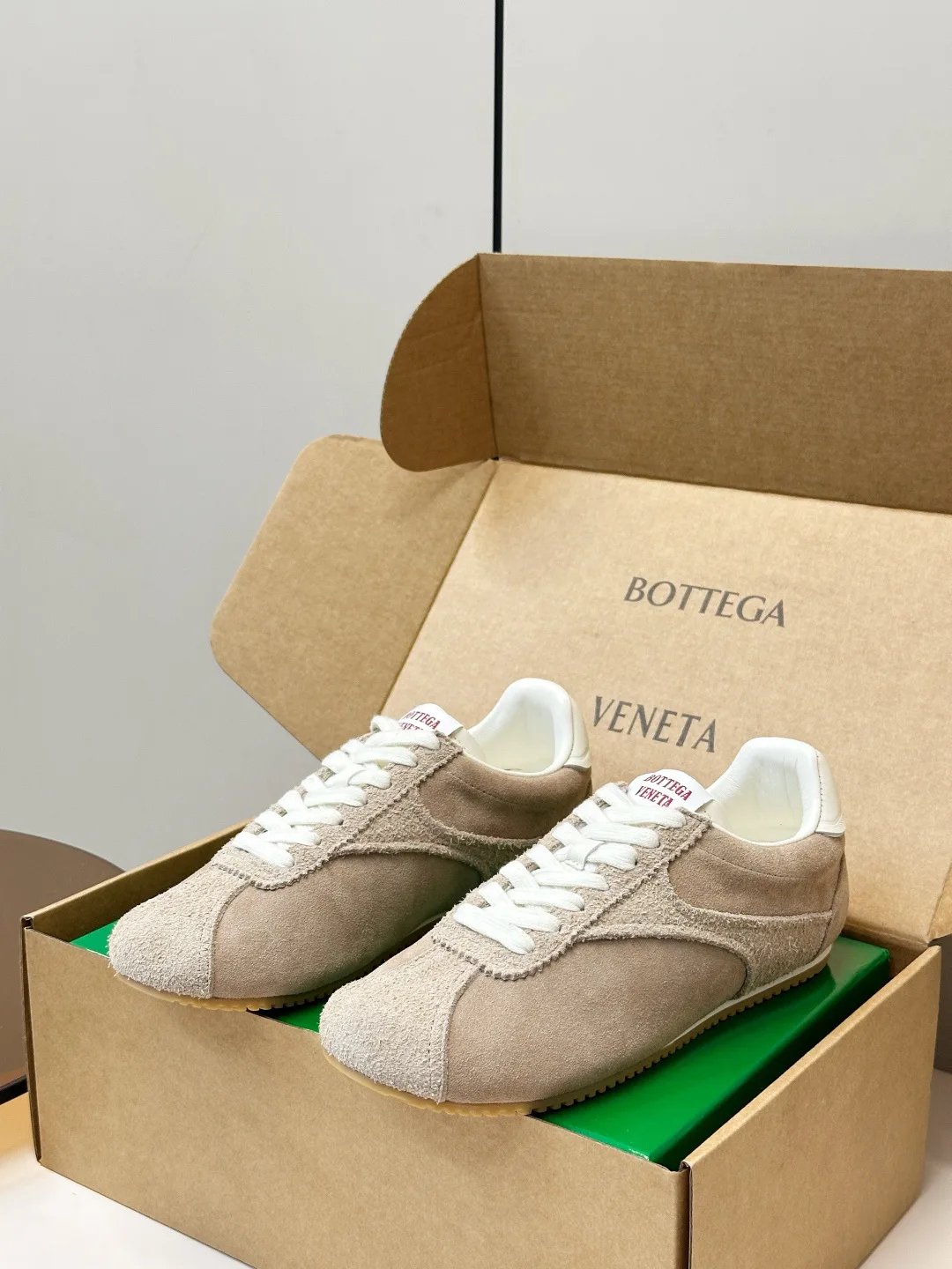 Women's Sneakers BOTTEGA VENETA 18154780