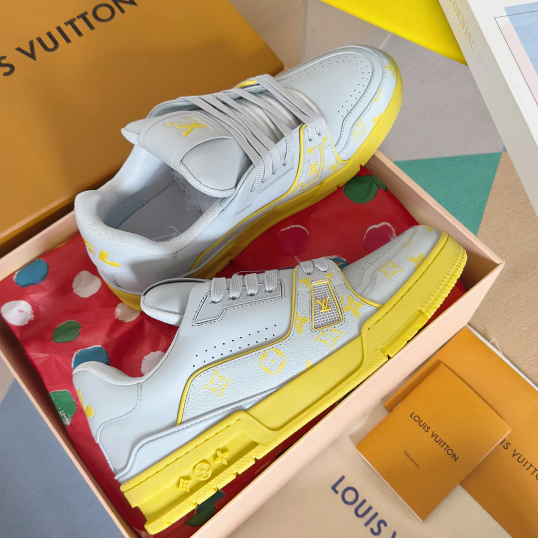 Men's Sneakers LOUIS VUITTON 17483775