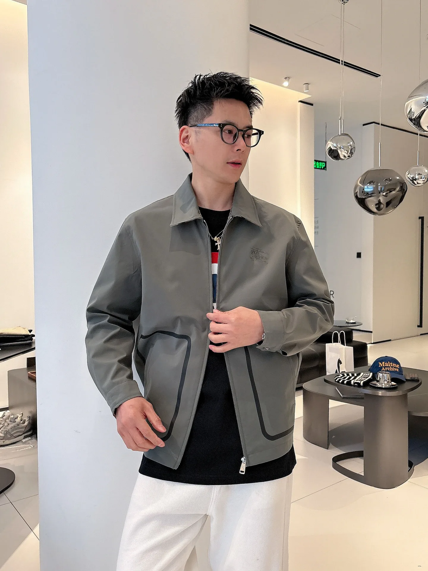 Men's Jackets And Down Jackets BURBERRY 18241178