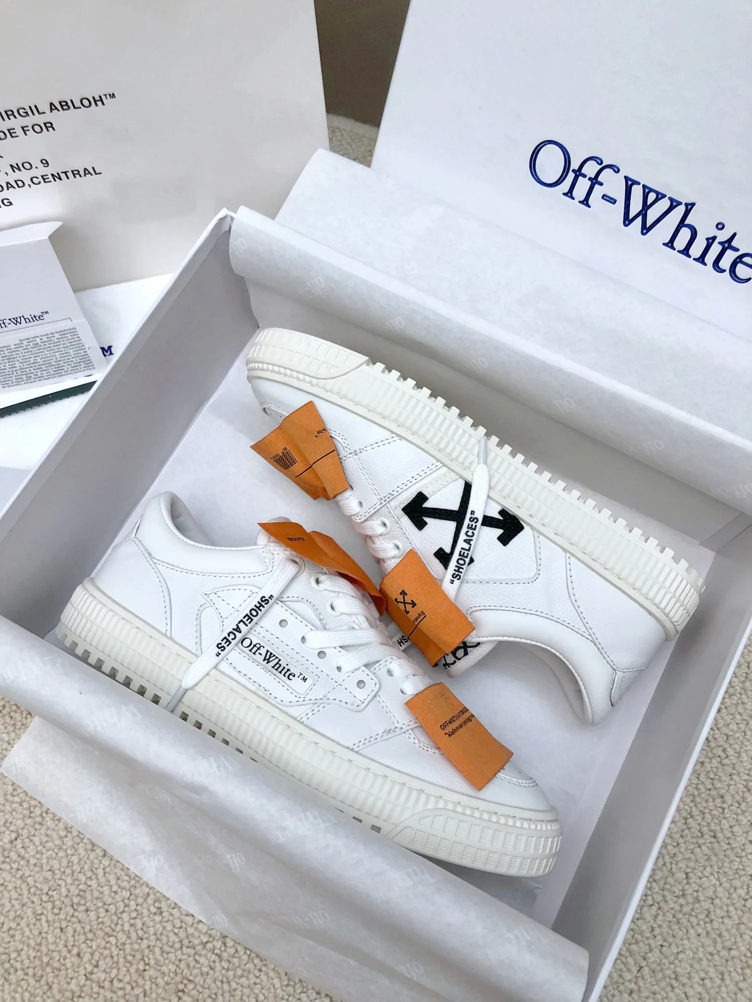 Women's Sneakers OFF-WHITE 18103213