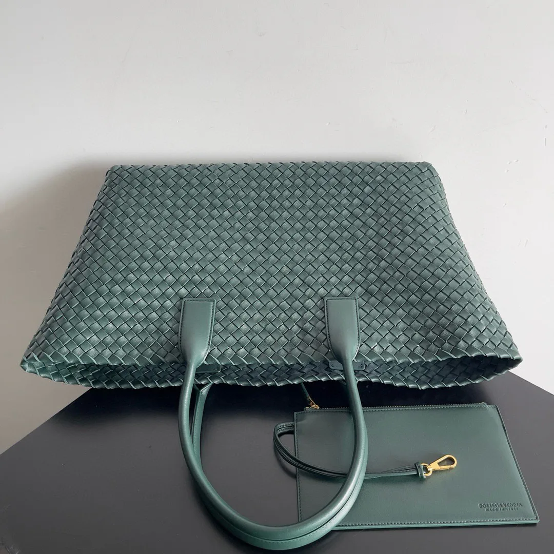Women's Classic Handbags BOTTEGA VENETA 19563052