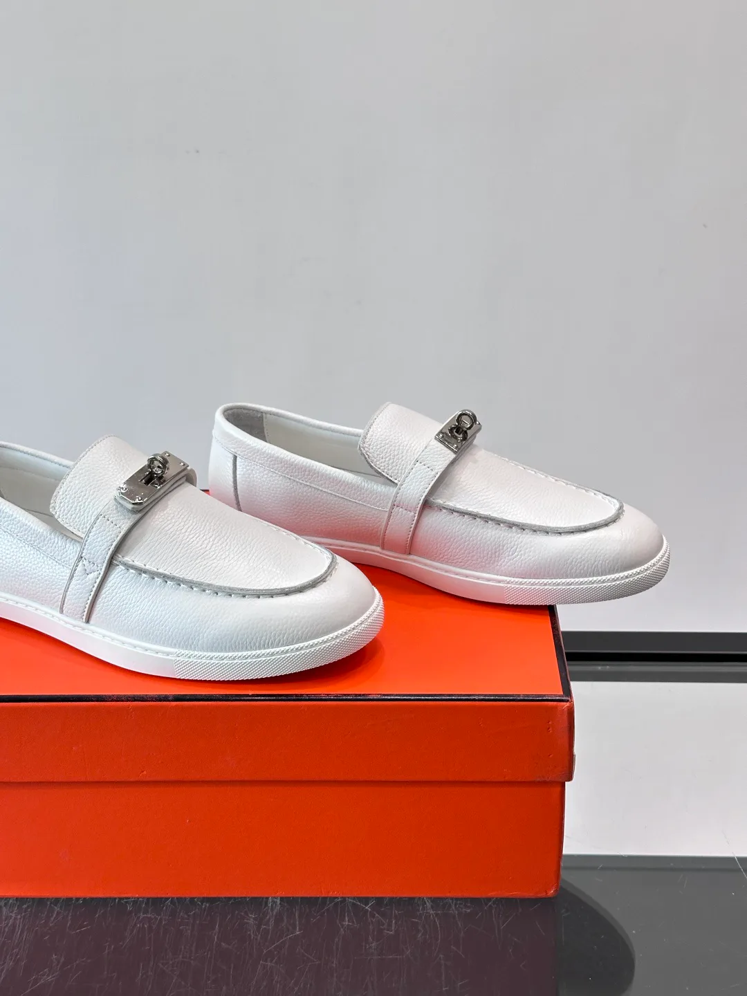 Men's Loafers And Dress Shoes HERMES 17904322