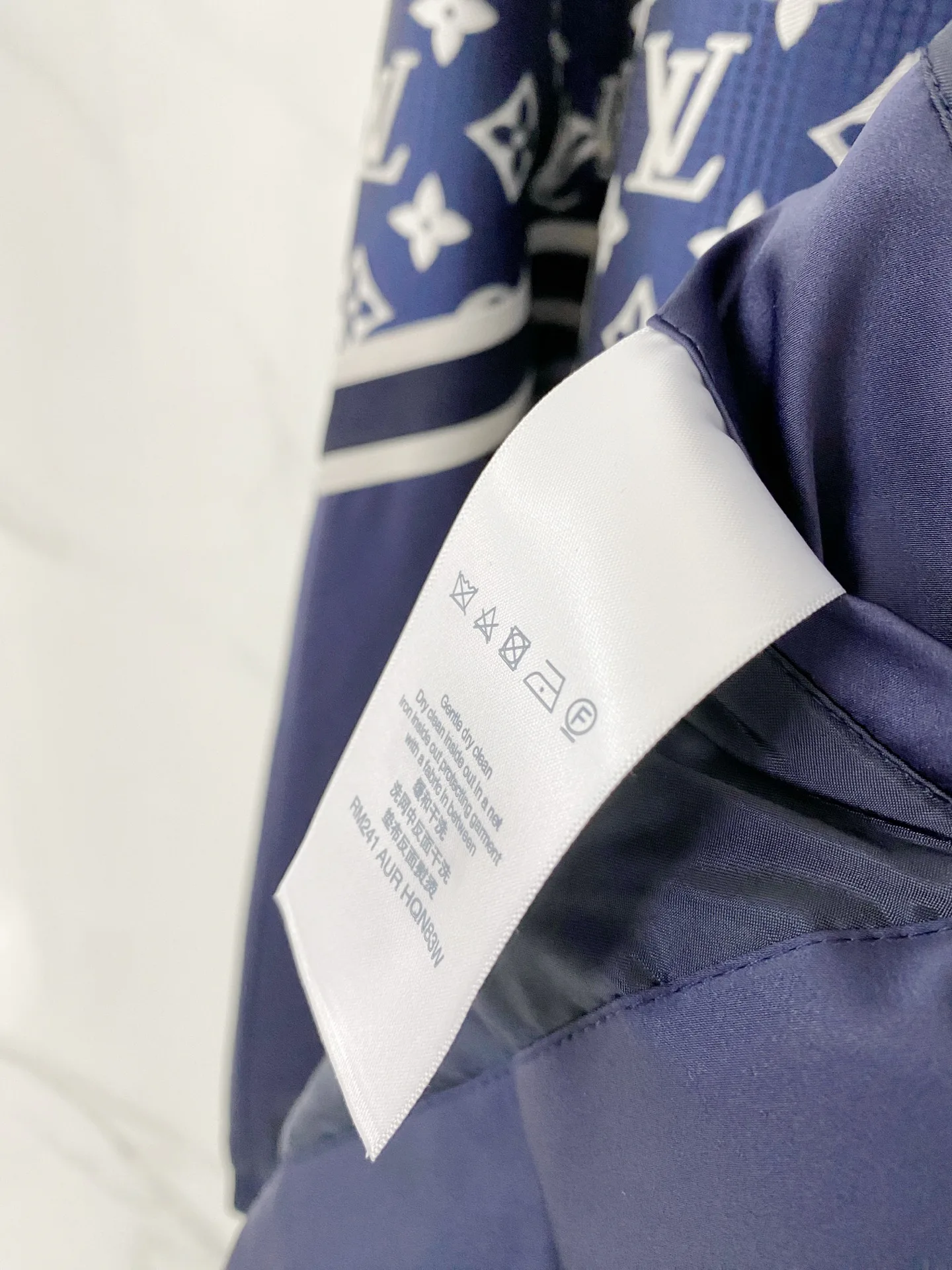 Men's Jackets And Down Jackets LOUIS VUITTON 18178771
