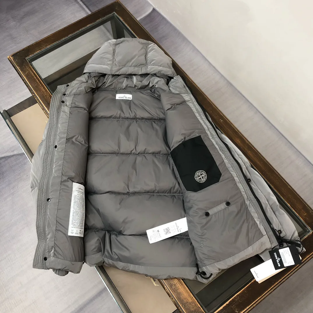 Women's Jackets And Down Jackets STONE ISLAND 18002083