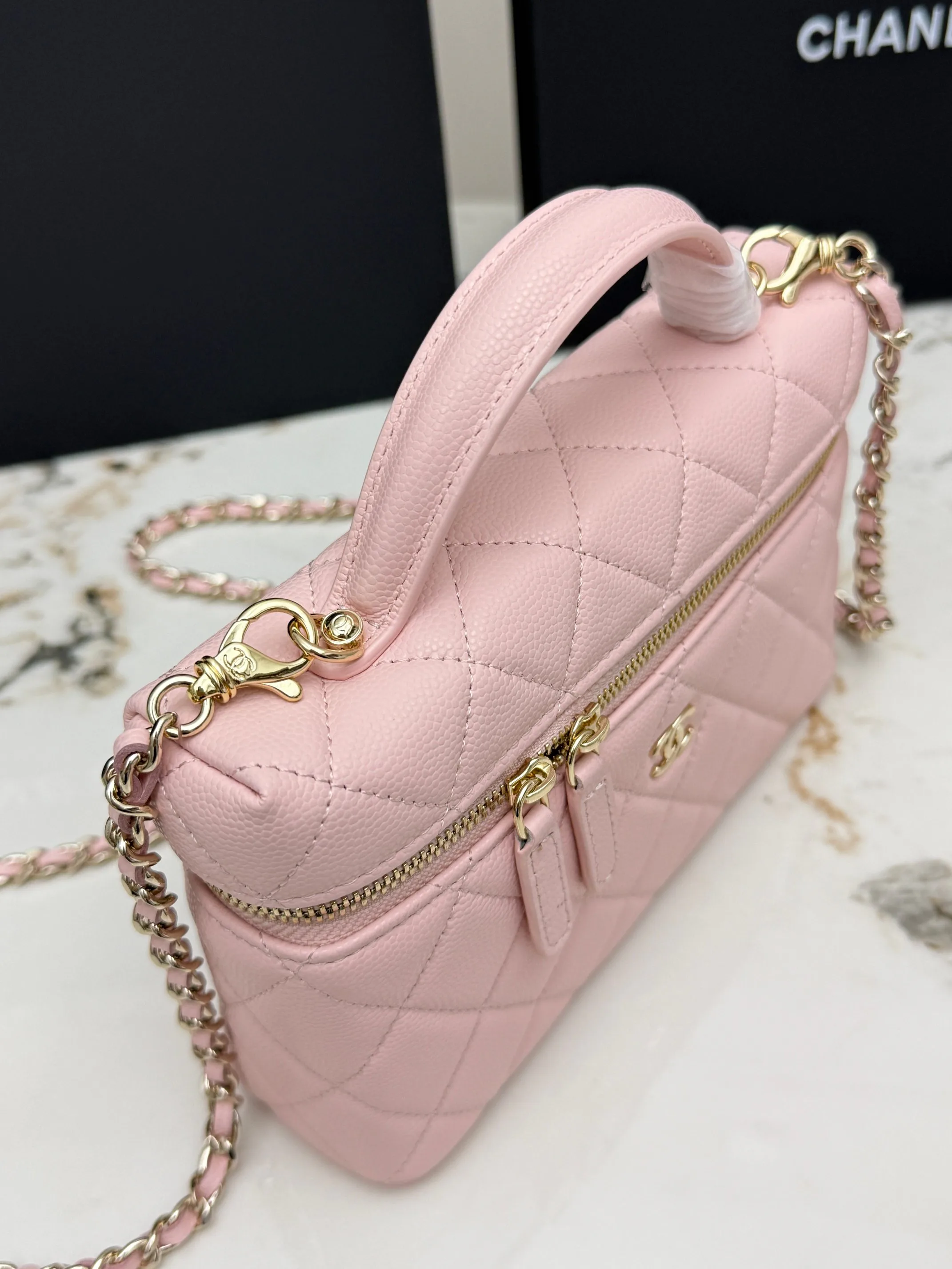 Women's Classic Handbags CHANEL 17949110