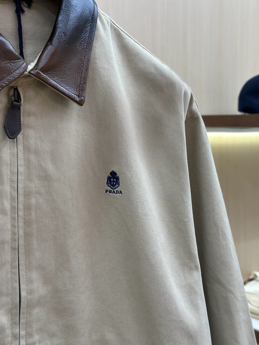 Куртки И Пуховики Мужские Prada 18599303