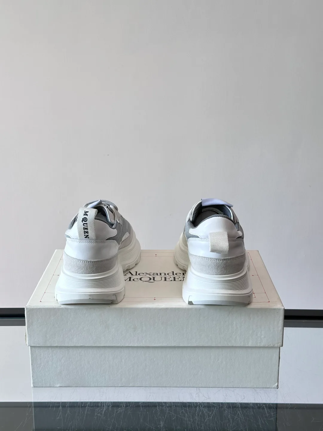 Women's Sneakers ALEXANDER MCQUEEN 17328783