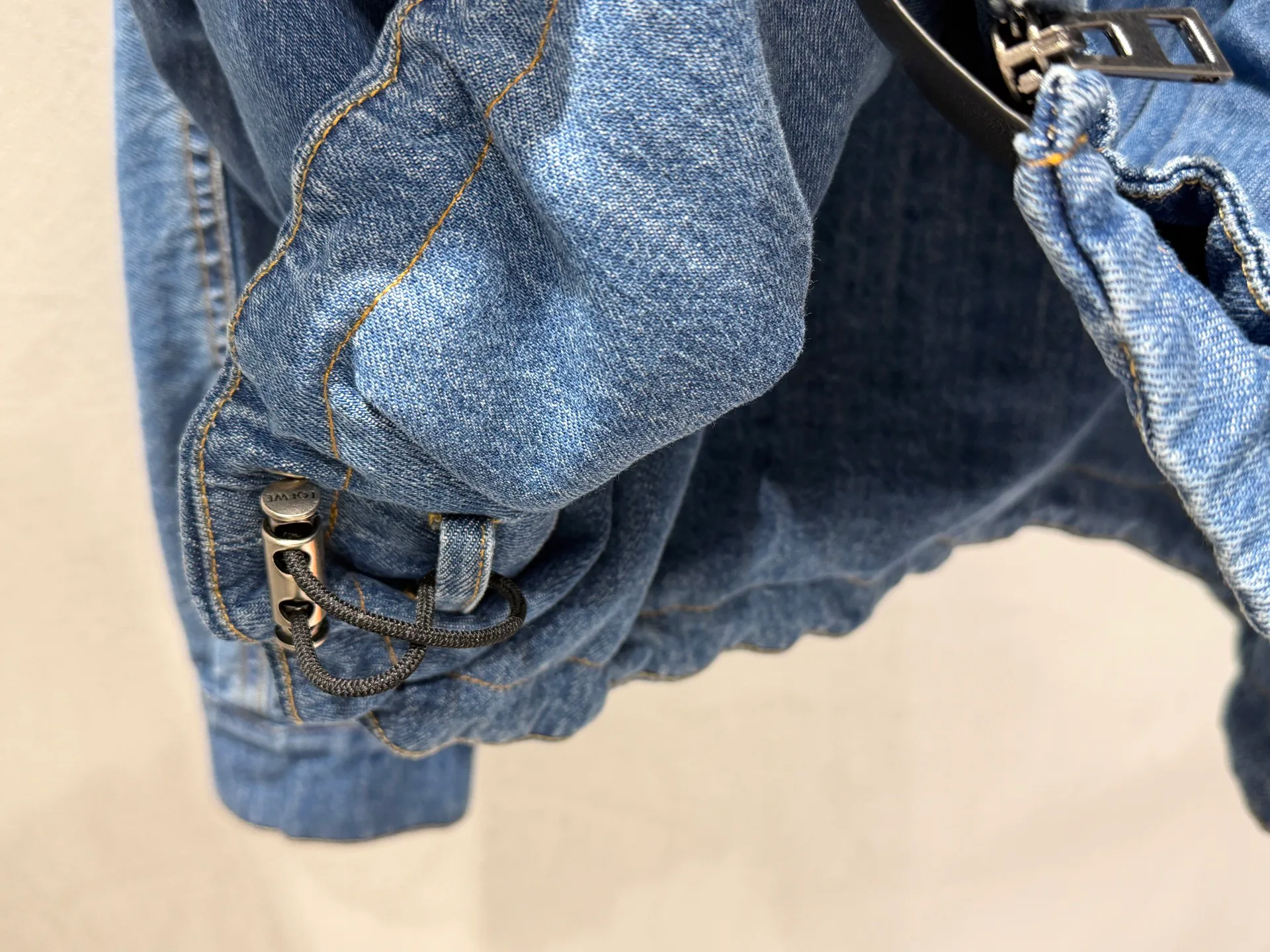 Women's Jackets And Down Jackets LOEWE 18032165