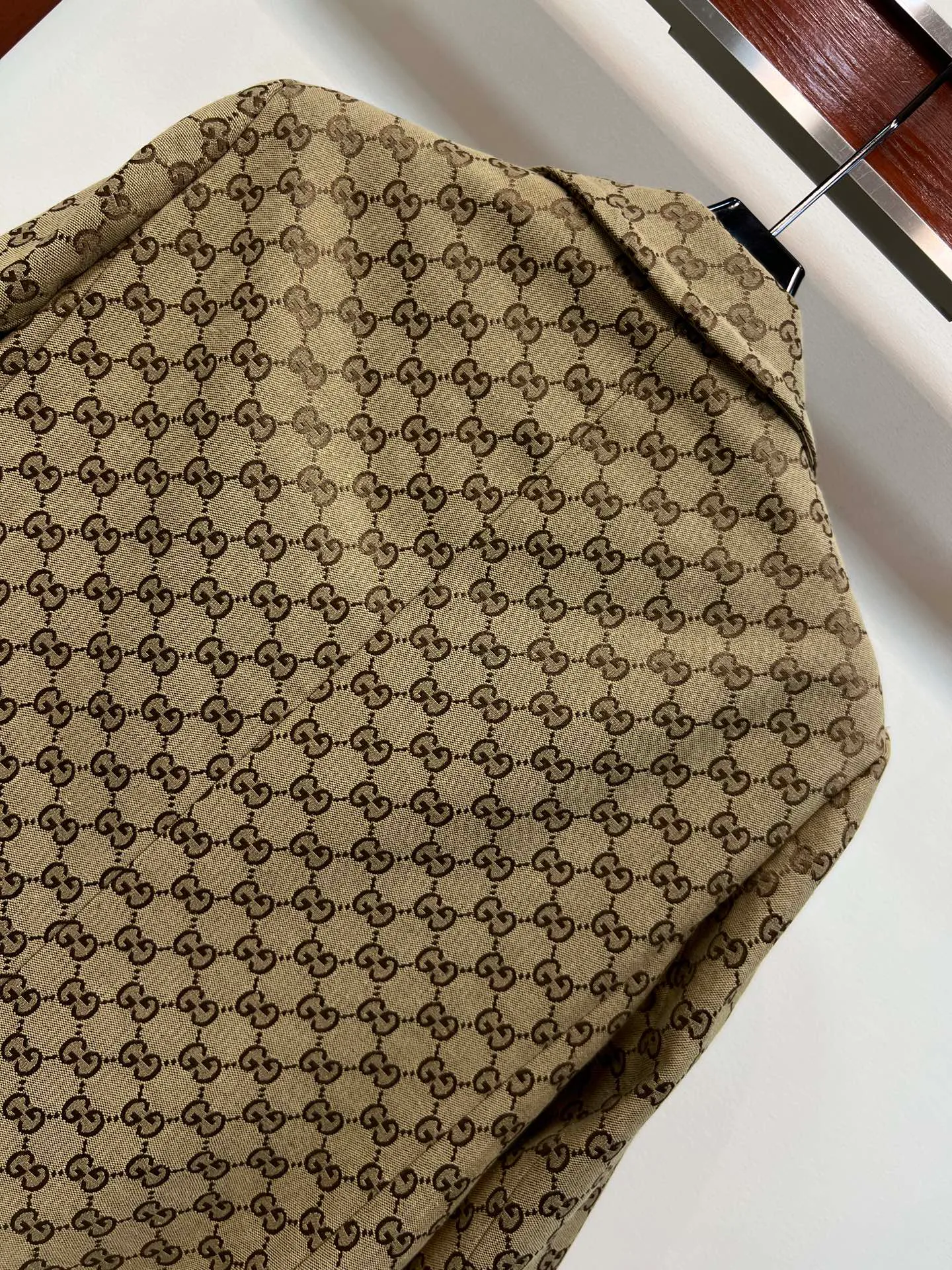 Women's Coats GUCCI 18407877