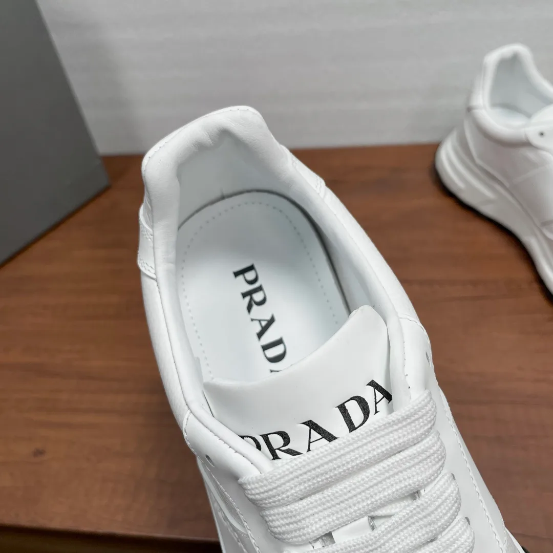 Men's Sneakers PRADA 17542578