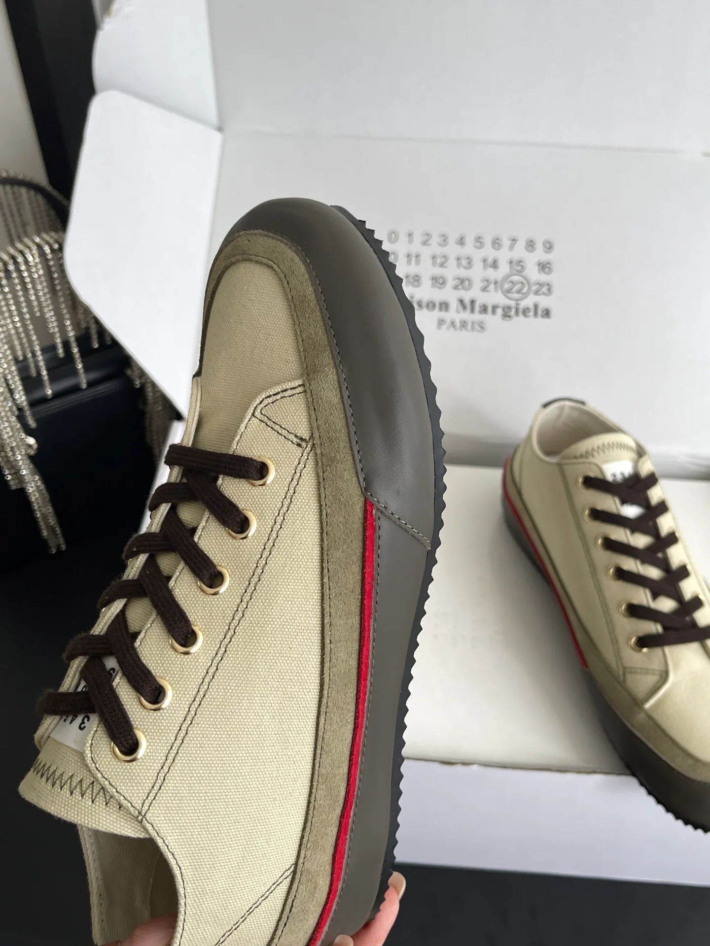 Women's Sneakers MAISON MARGIELA 17554408
