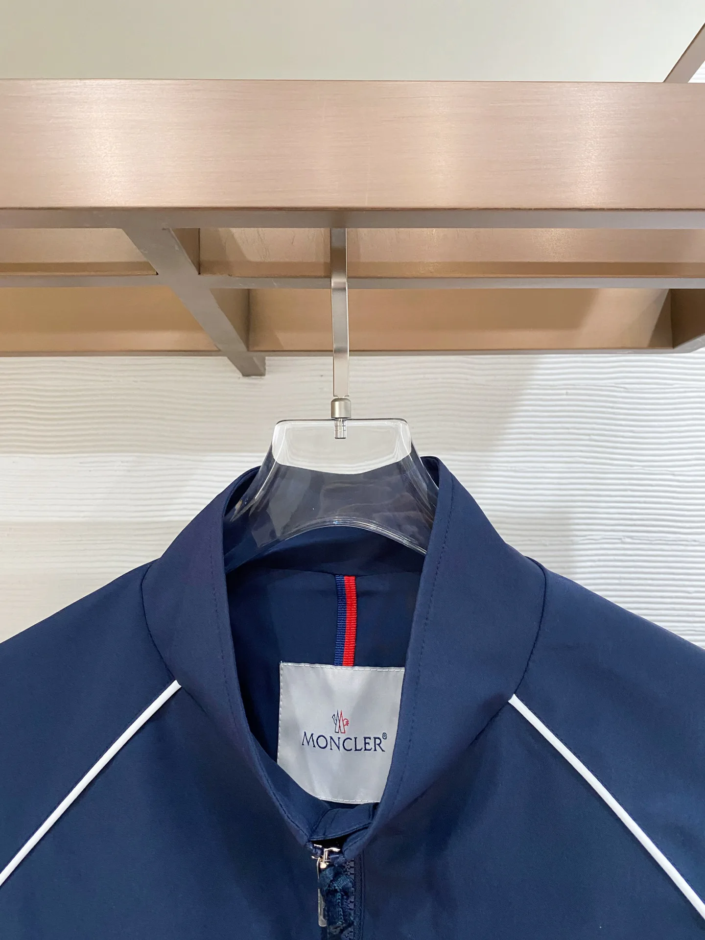 Men's Jackets And Down Jackets MONCLER 17993211