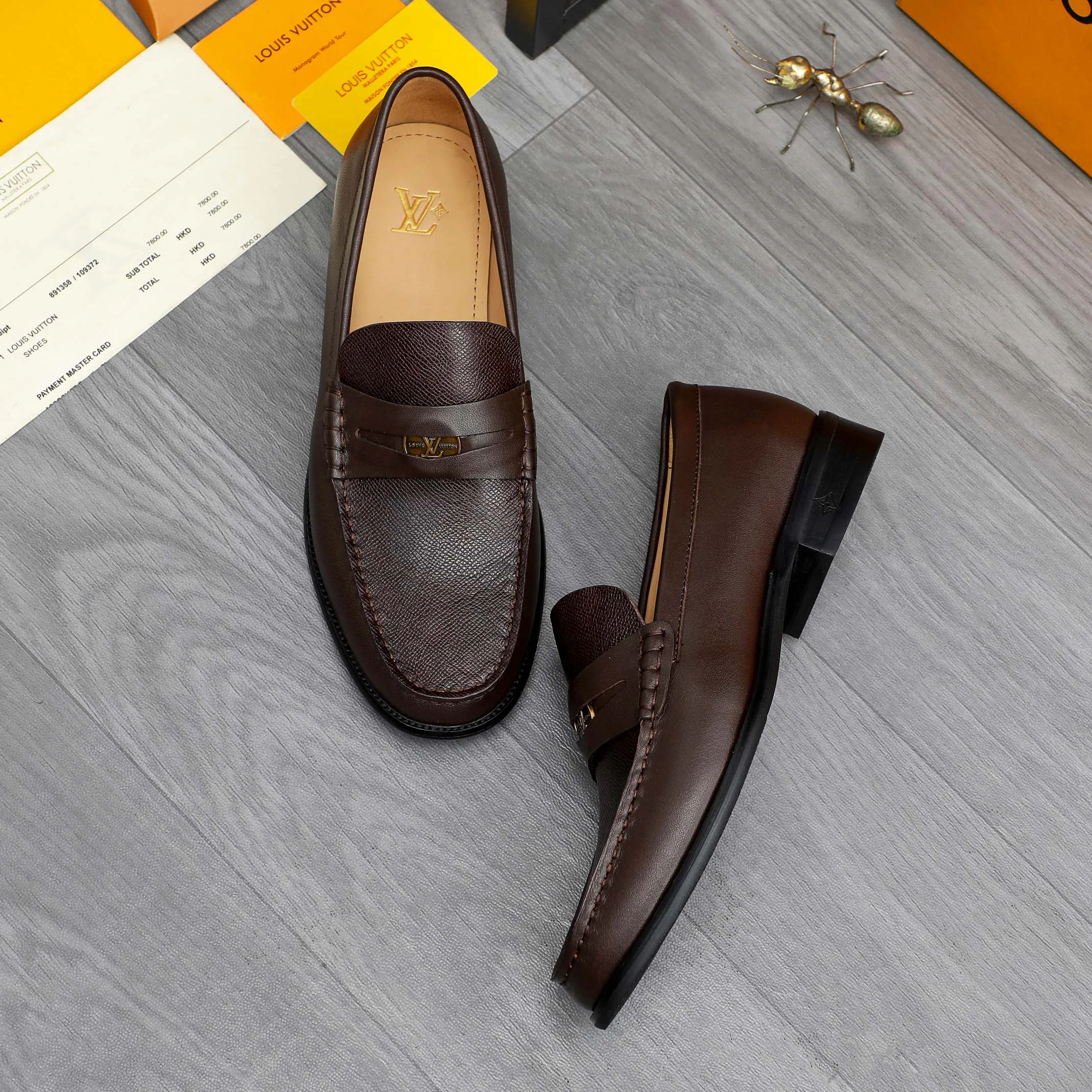Men's Loafers And Dress Shoes LOUIS VUITTON 17812321