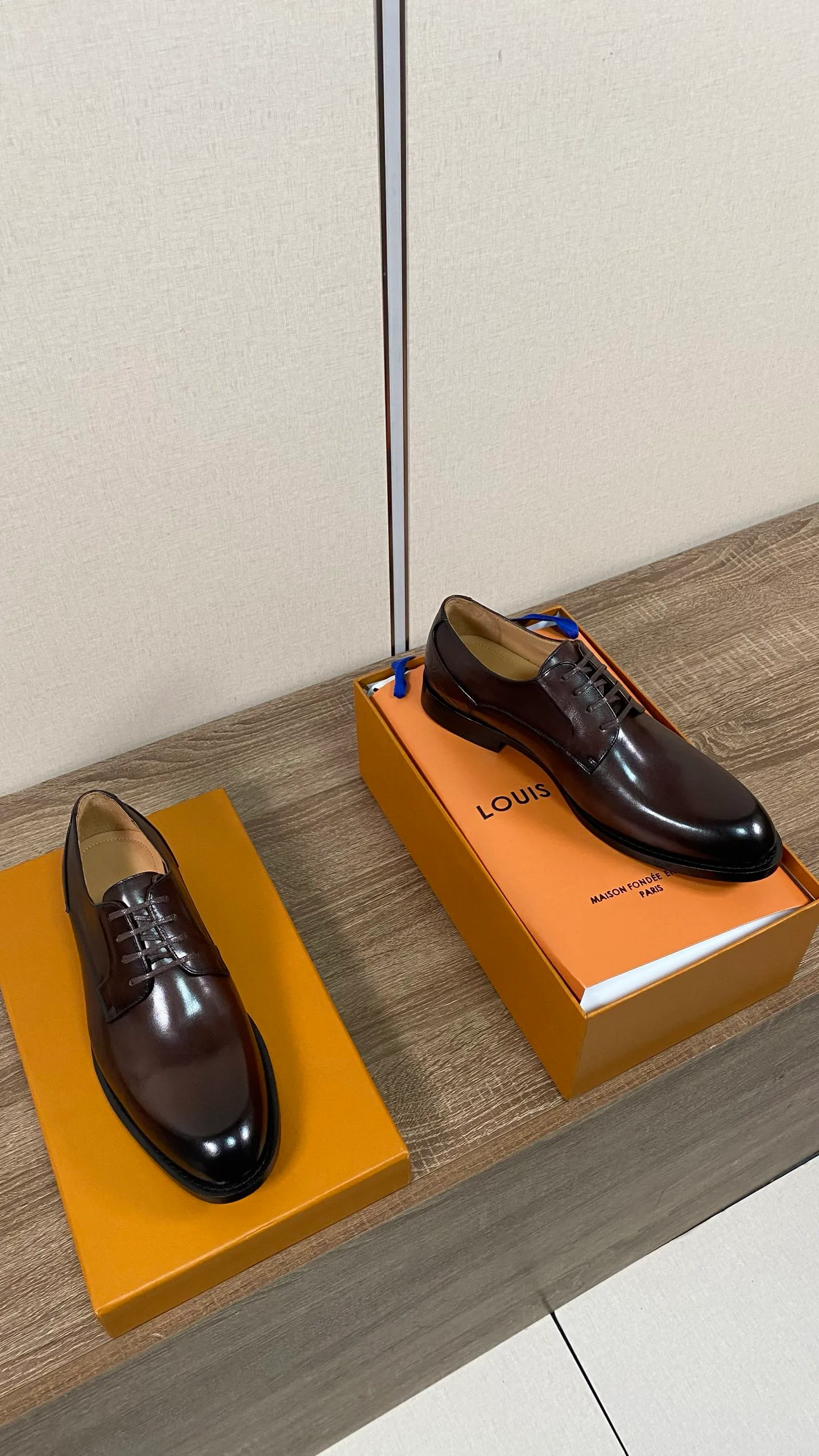Men's Loafers And Dress Shoes LOUIS VUITTON 18078675
