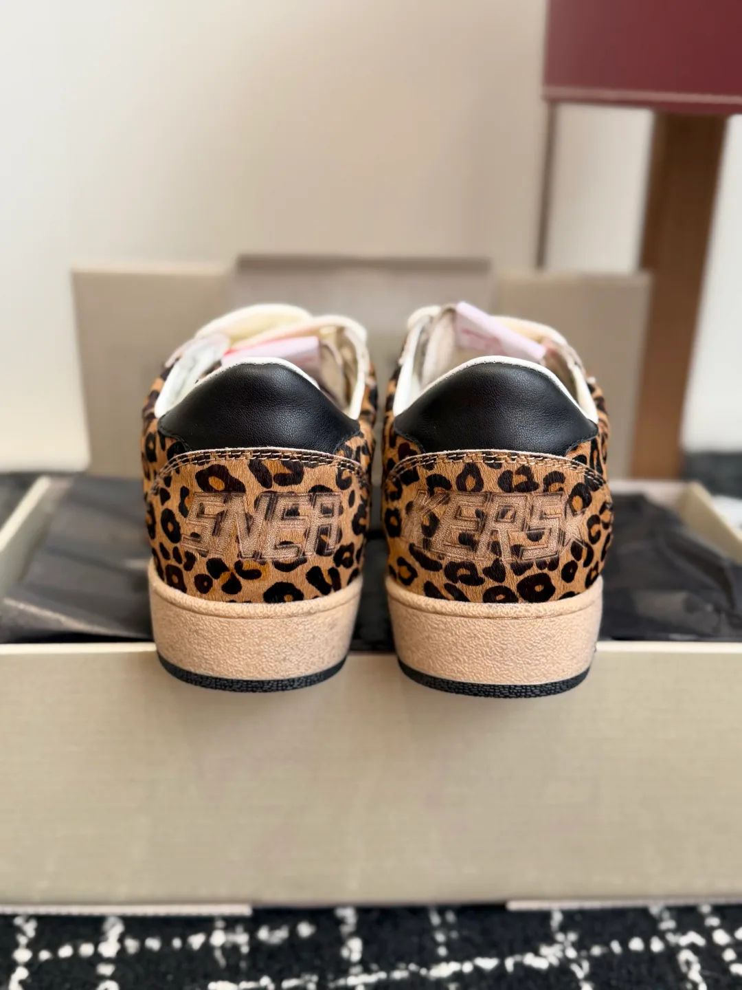 Women's Sneakers GOLDEN GOOSE 18305939