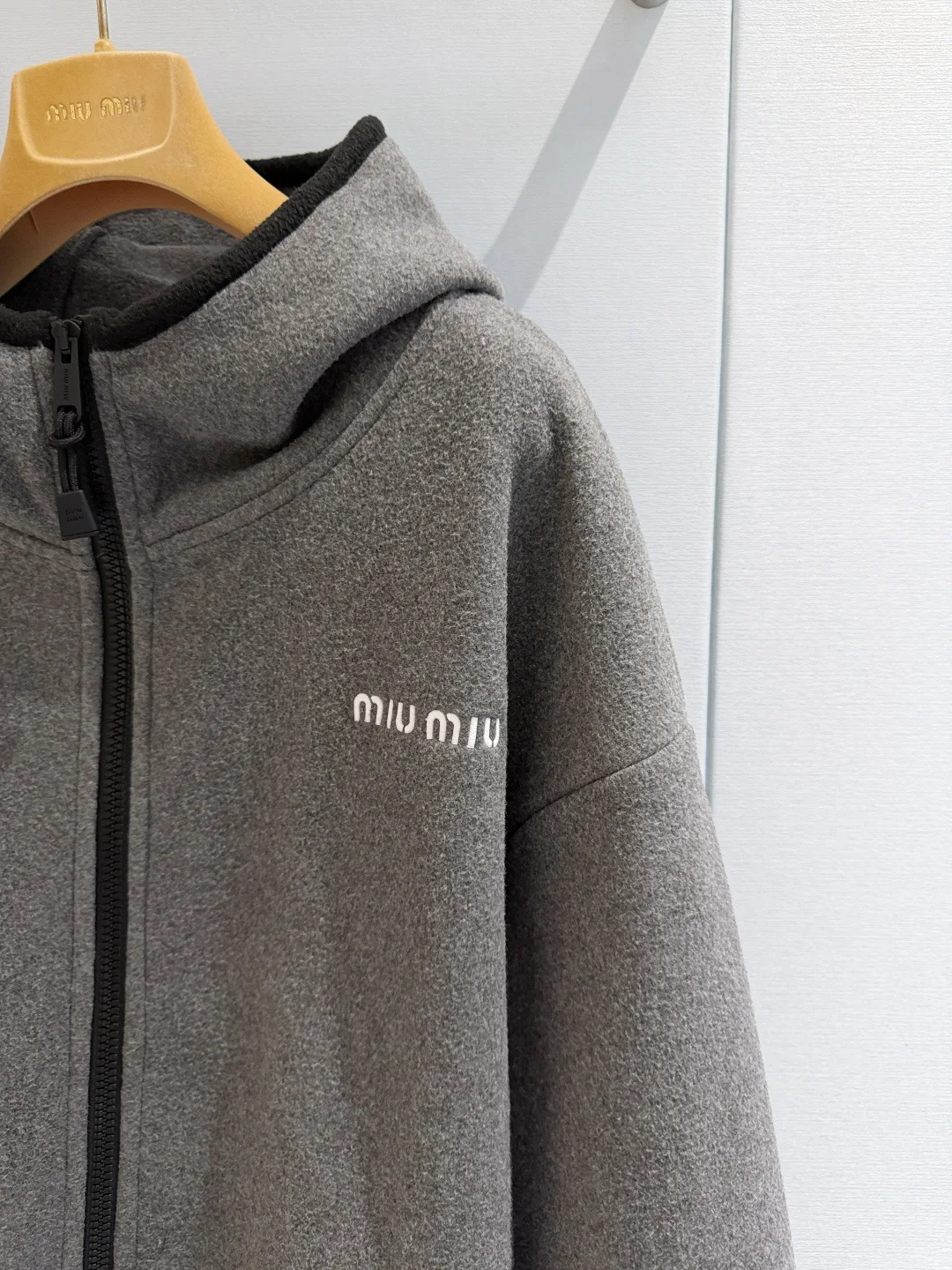 Women's Jackets And Down Jackets MIU MIU 17830338
