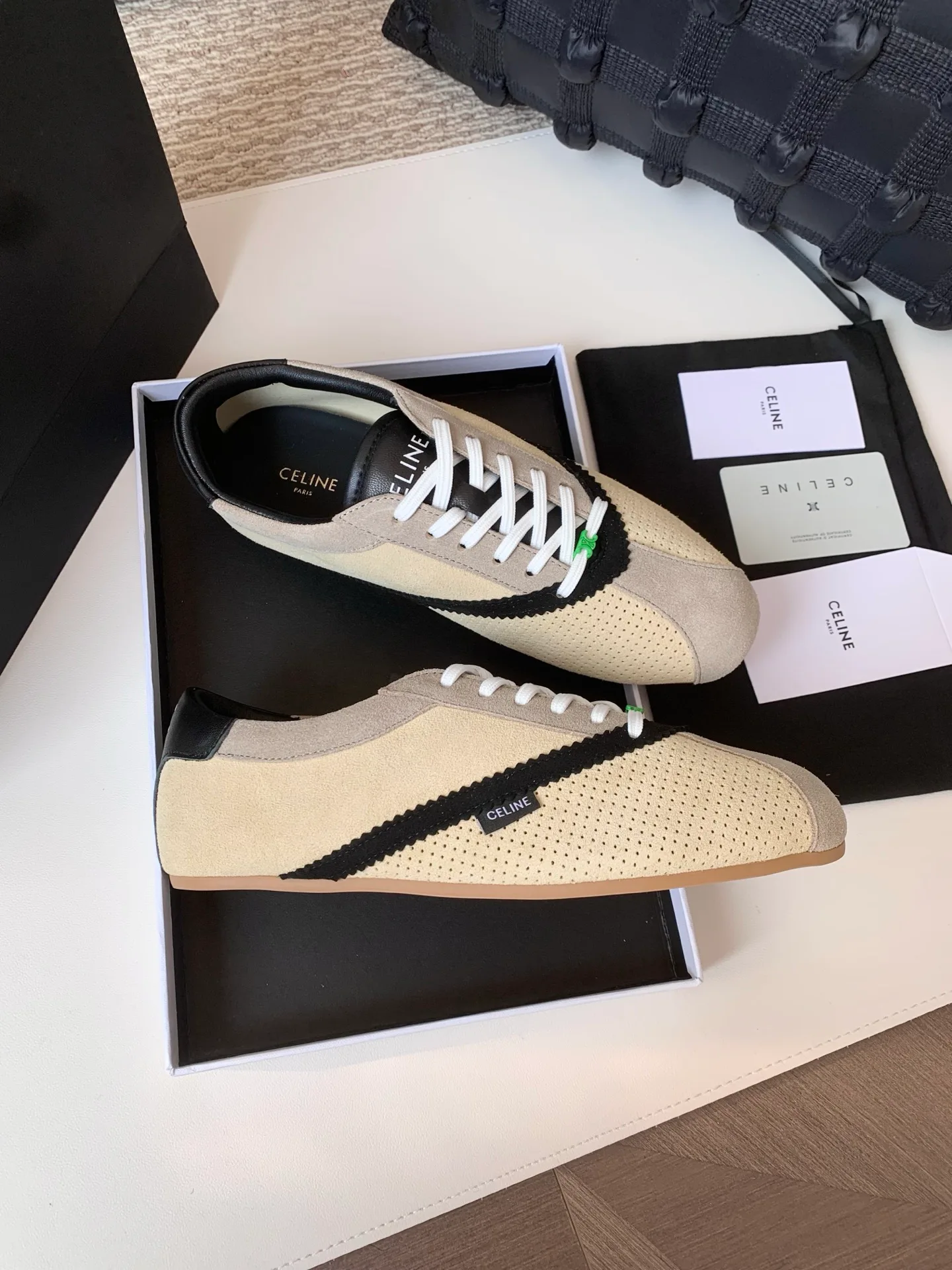 Women's Sneakers CELINE 17990396