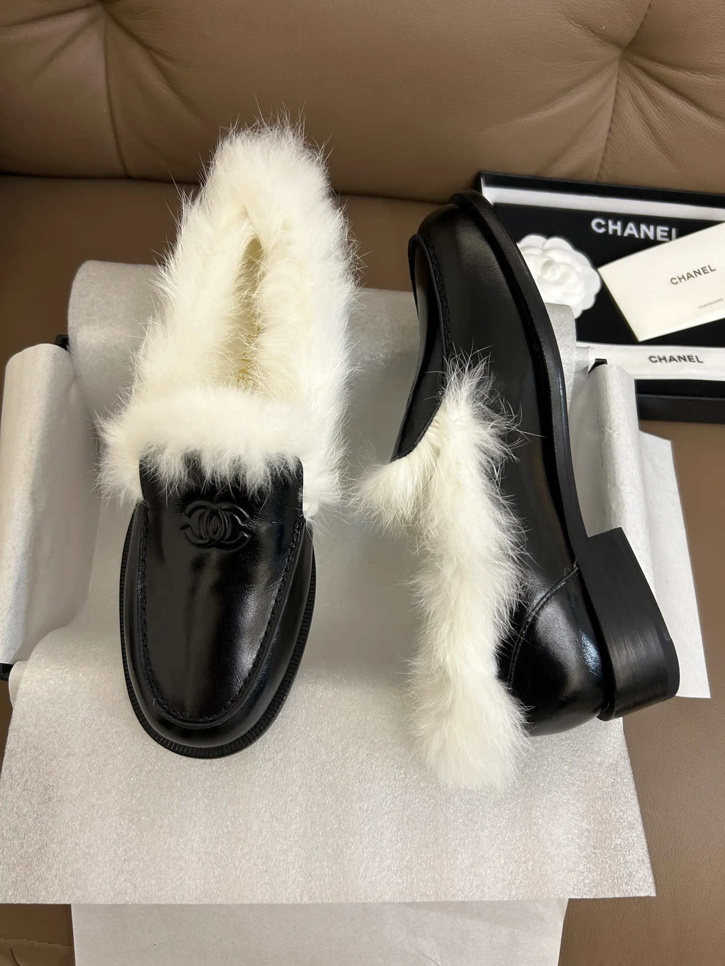 Women's Loafers And Moccasins CHANEL 17886130