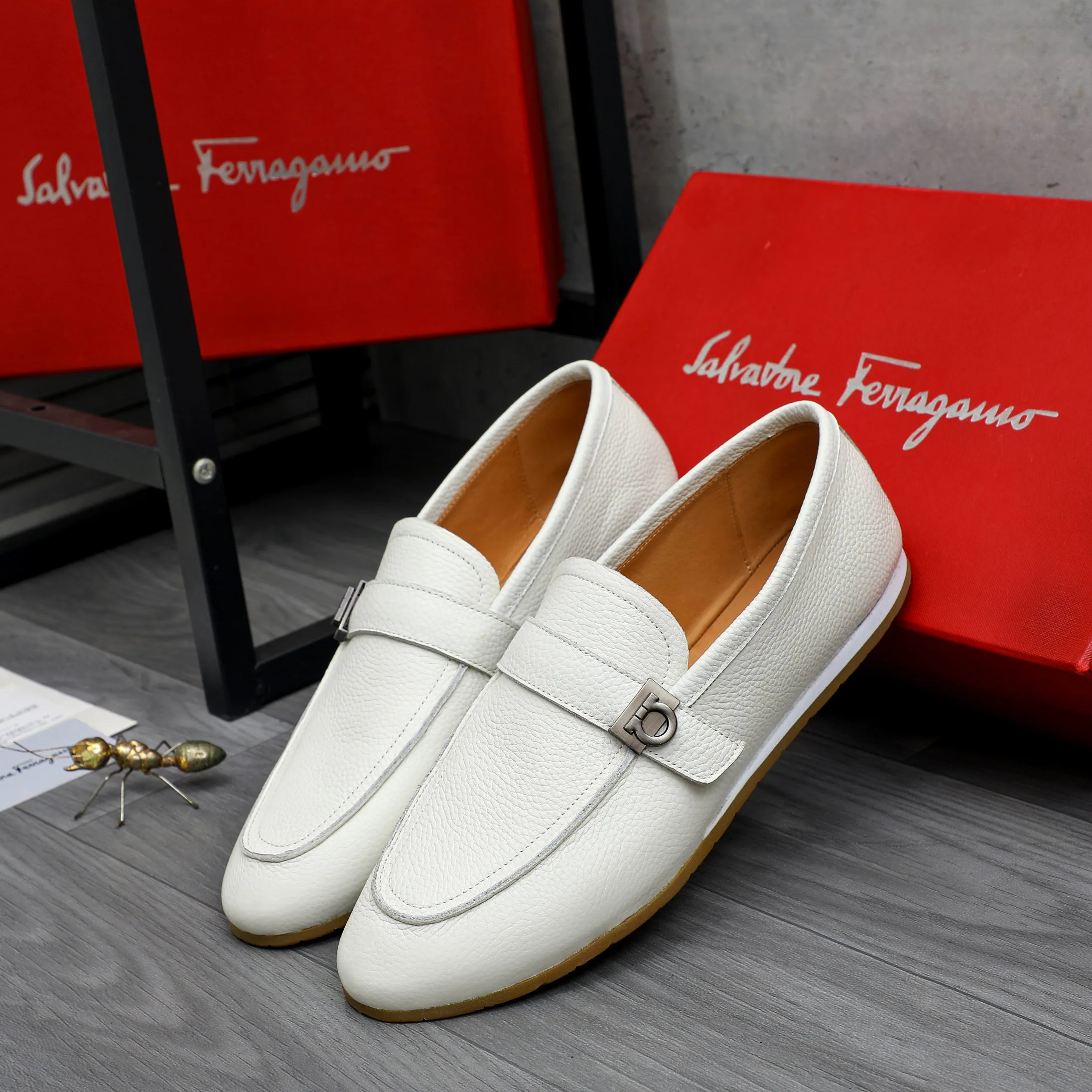 Men's Loafers And Dress Shoes SALVATORE FERRAGAMO 17366797