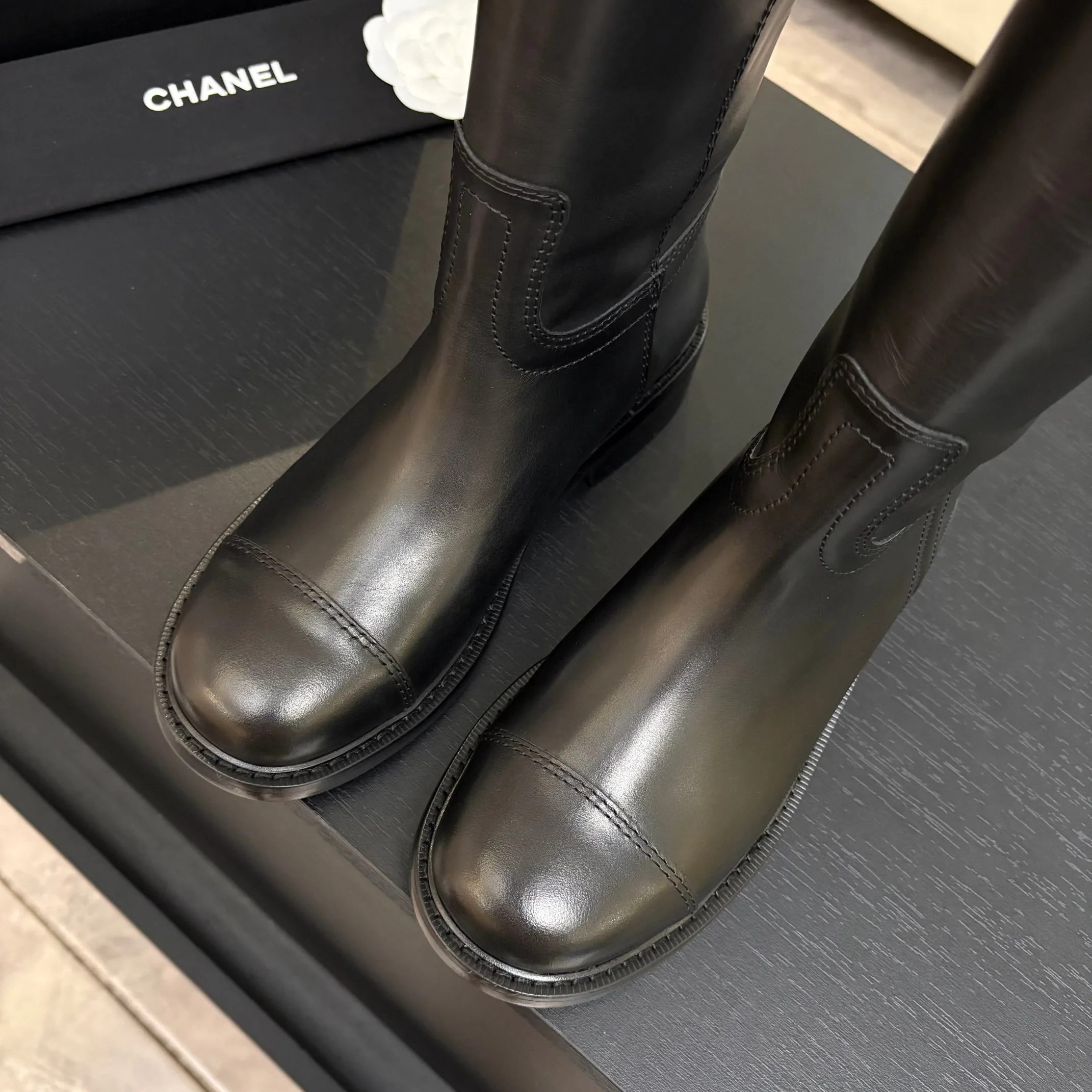 Women's Boots CHANEL 18062785