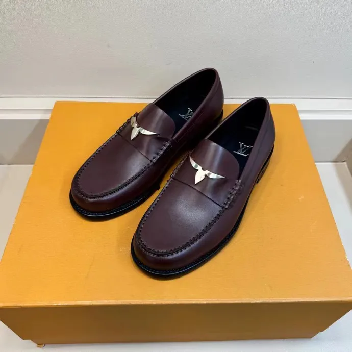 Men's Loafers And Dress Shoes LOUIS VUITTON 18193942