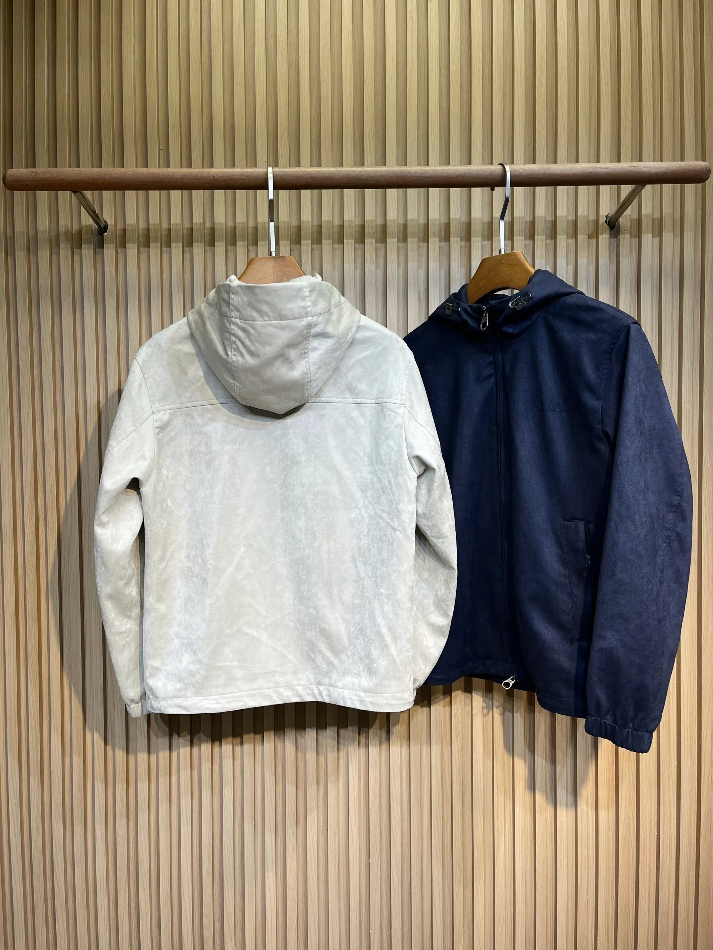 Куртки И Пуховики Мужские Loro Piana 18609364