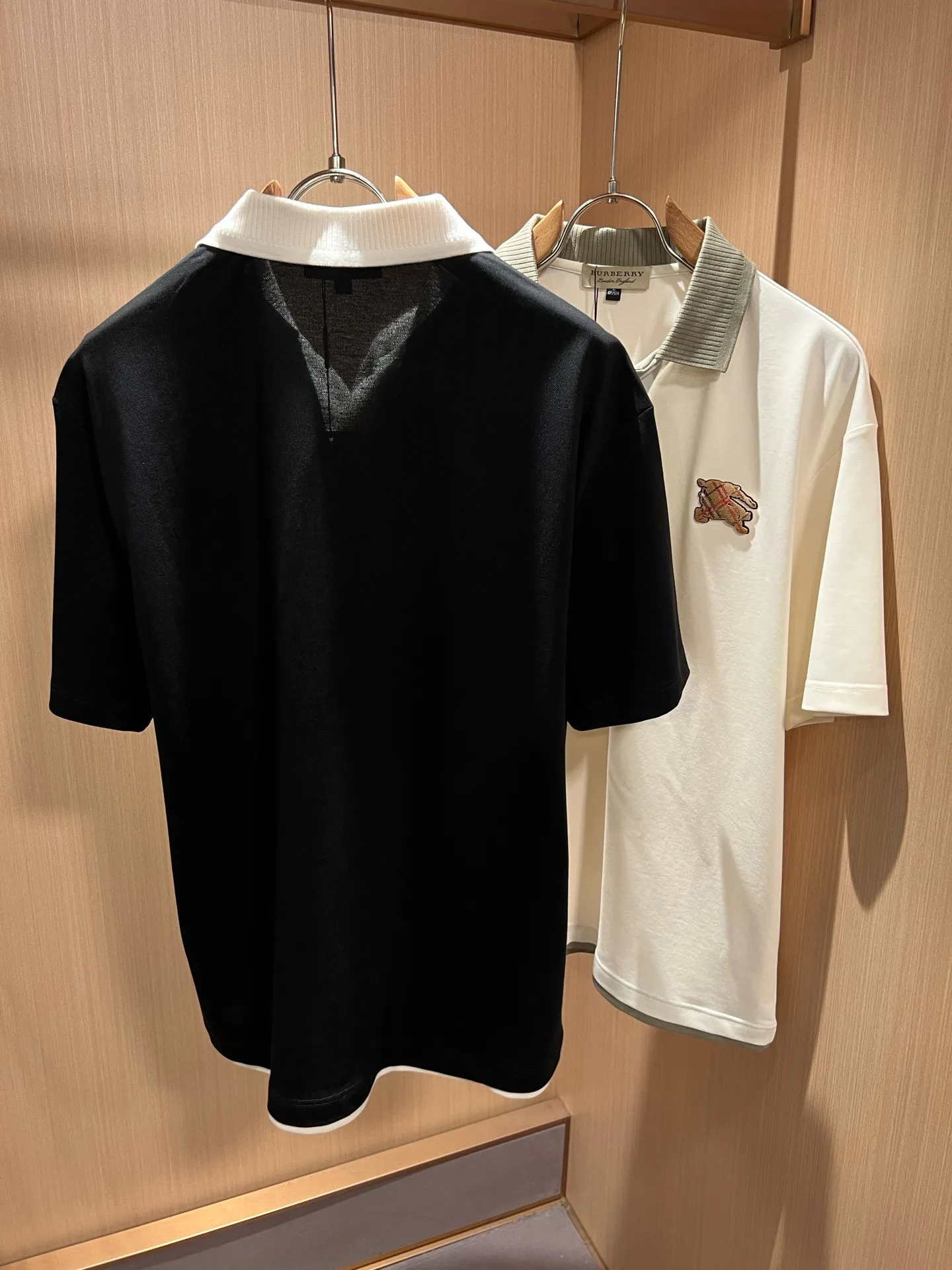 Men's Shirts BURBERRY 18243926