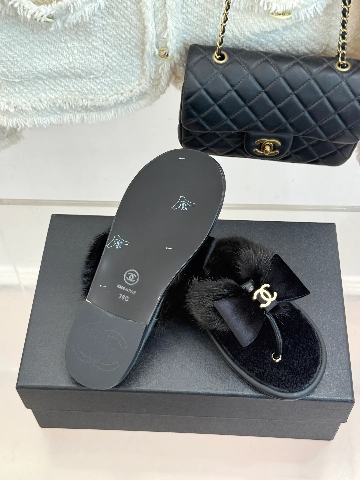 Women's Flip-Flops CHANEL 17827552