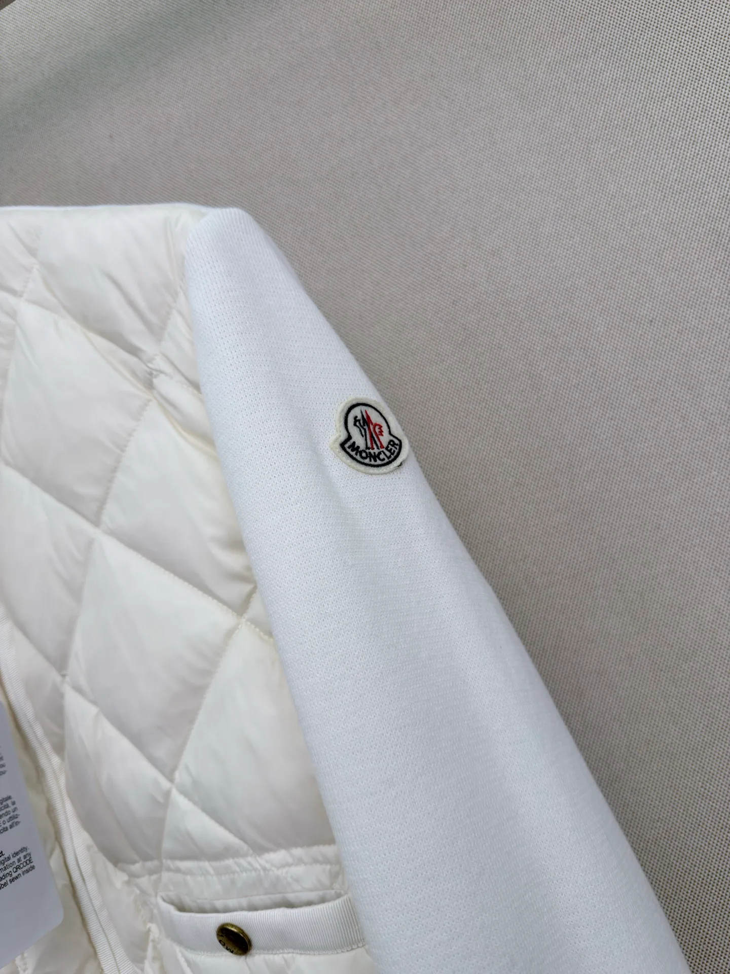 Women's Jackets And Down Jackets MONCLER 17921885
