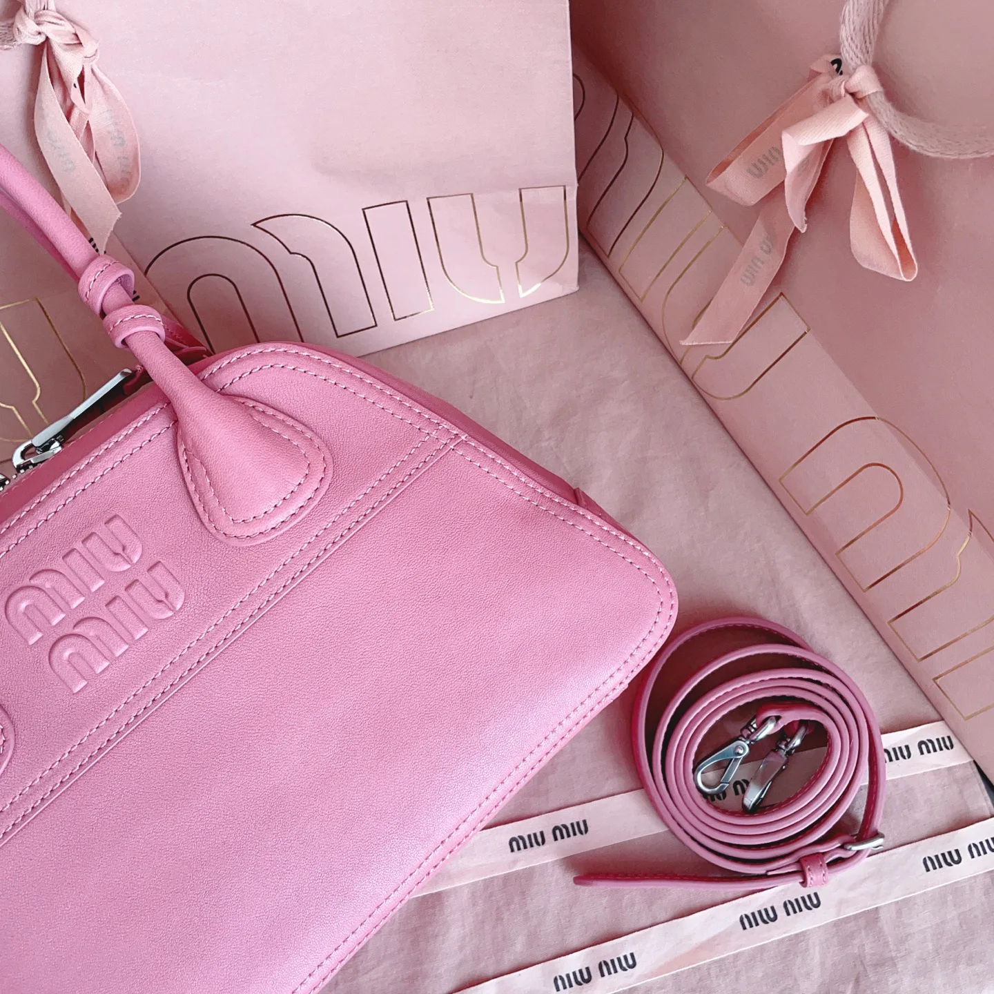 Классические Сумки Женские Miu Miu 18602447
