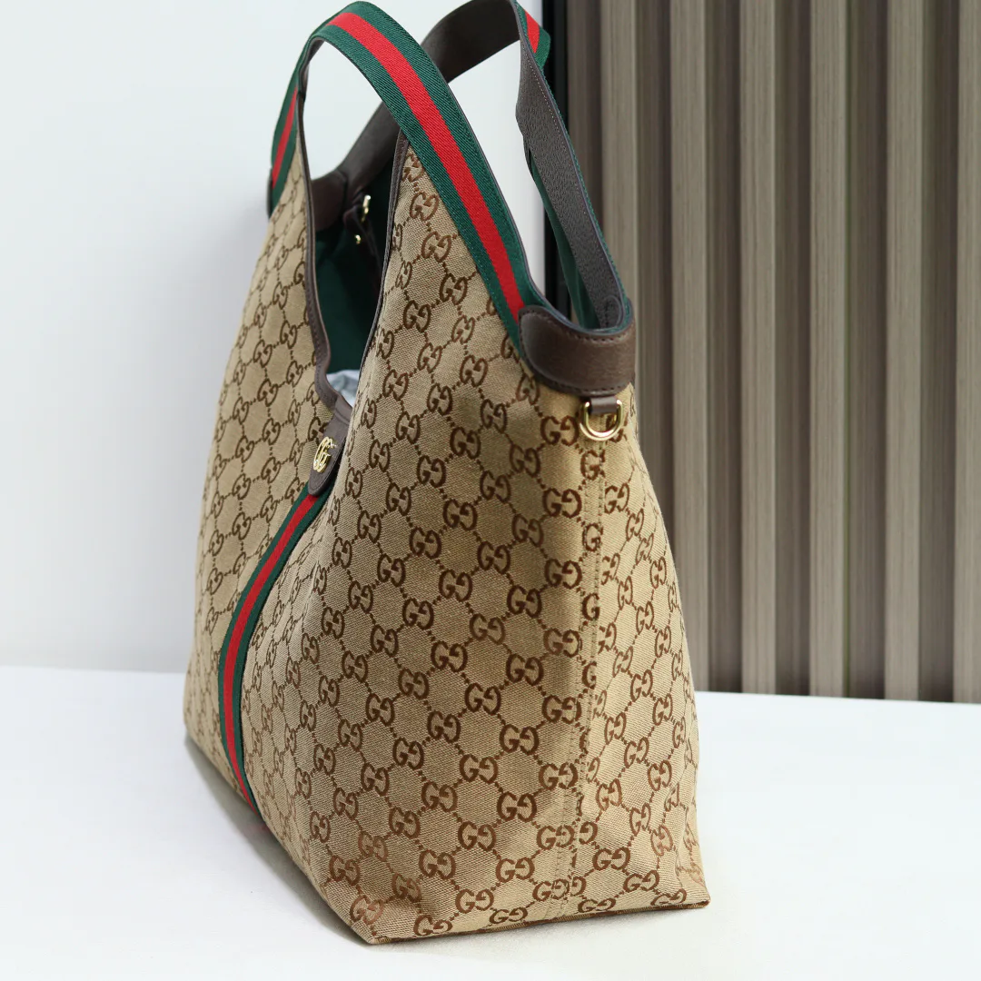 Women's Classic Handbags GUCCI 18262392