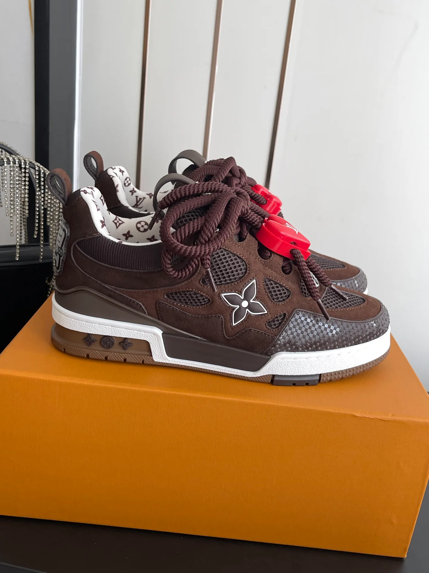 Women's Sneakers LOUIS VUITTON 17554387