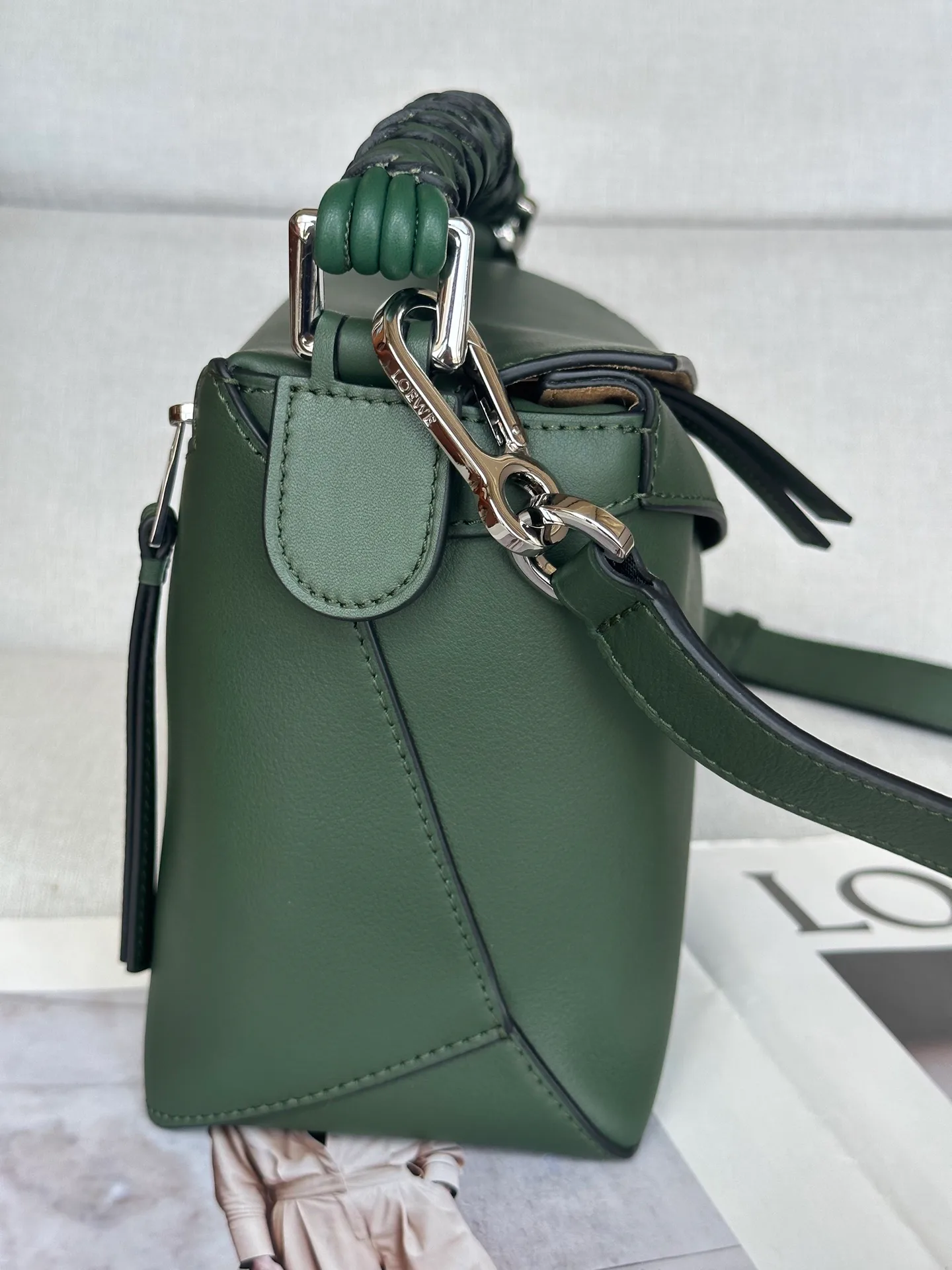 Women's Classic Handbags LOEWE 17271522