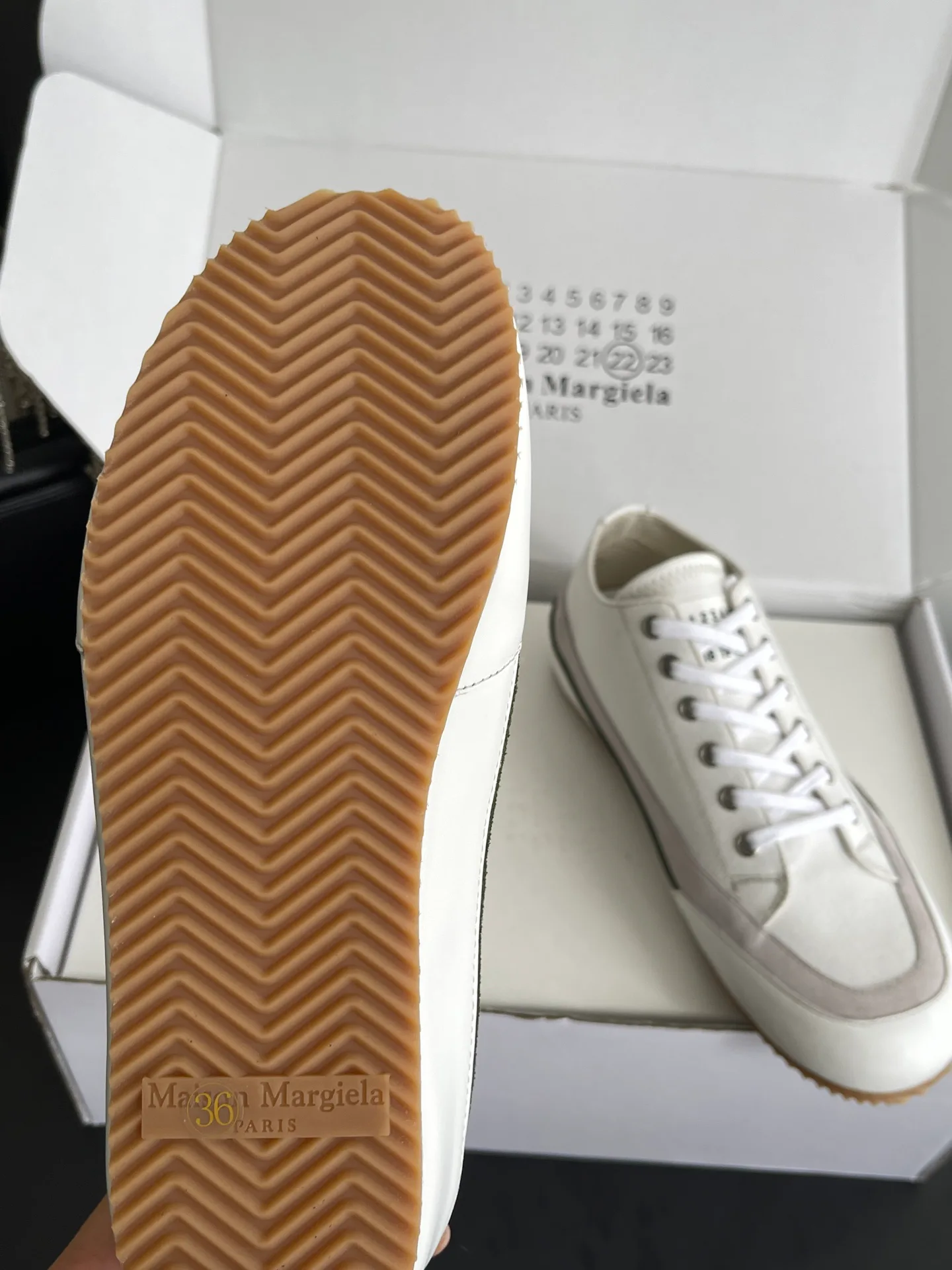 Women's Sneakers MAISON MARGIELA 17554409