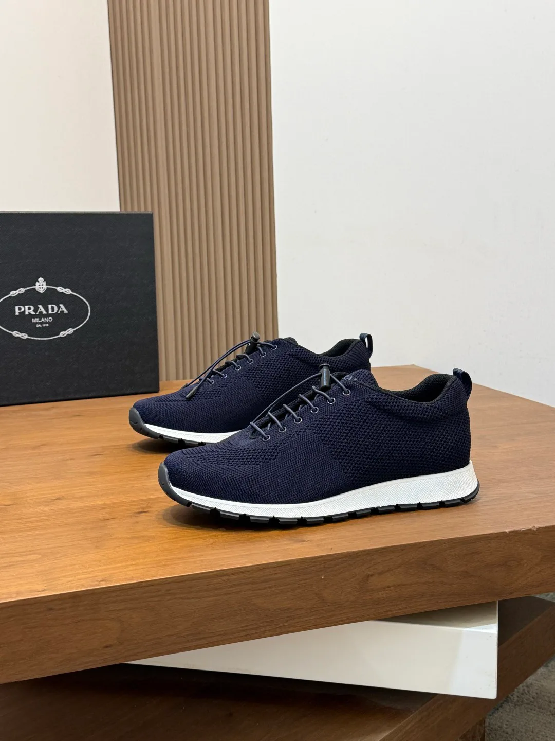 Men's Sneakers PRADA 18100371