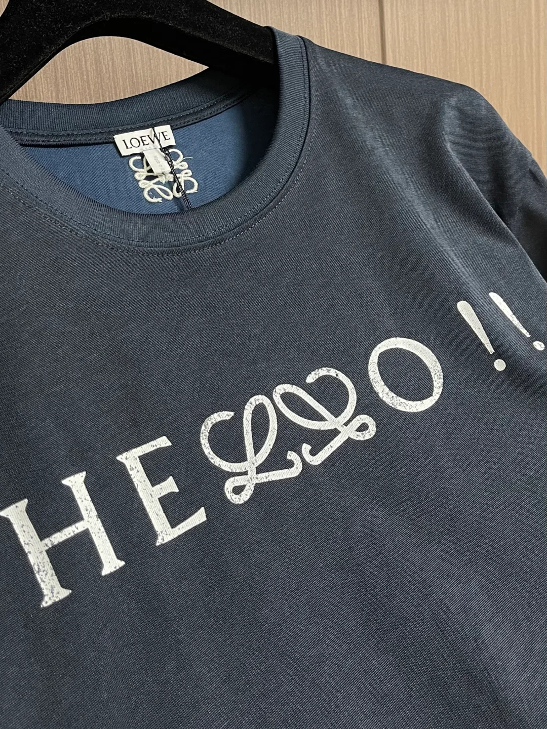 Women's T-Shirts LOEWE 18191427
