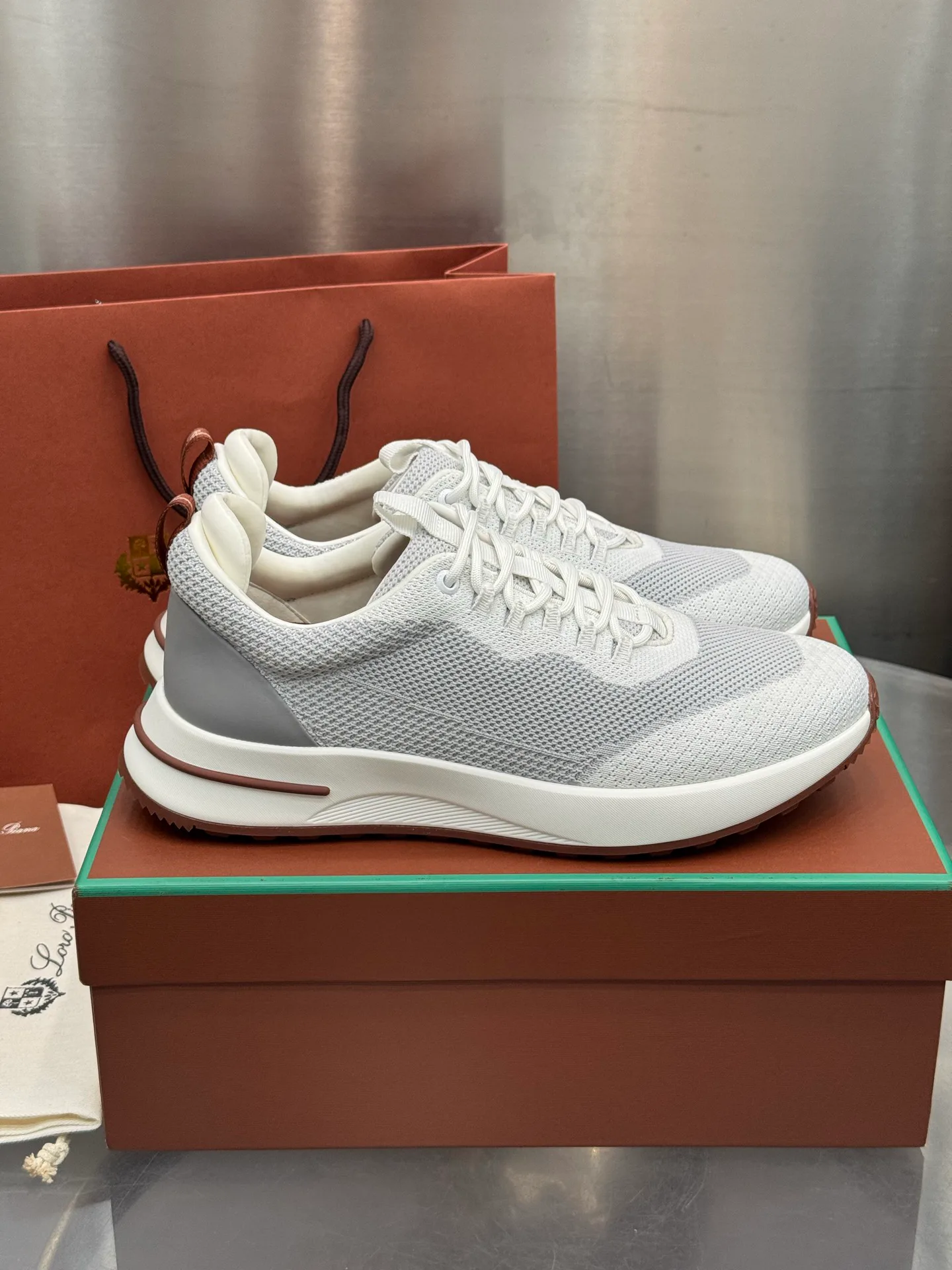 Men's Sneakers LORO PIANA 18202678