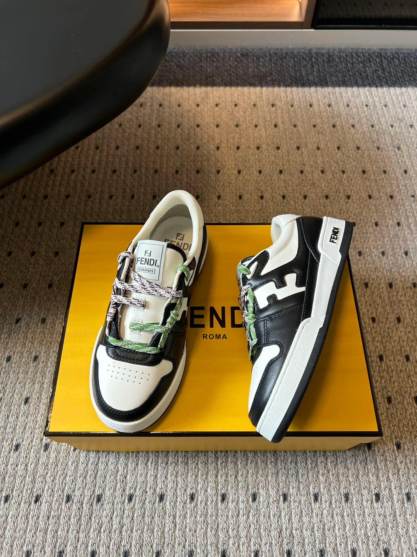 Women's Sneakers FENDI 18497966