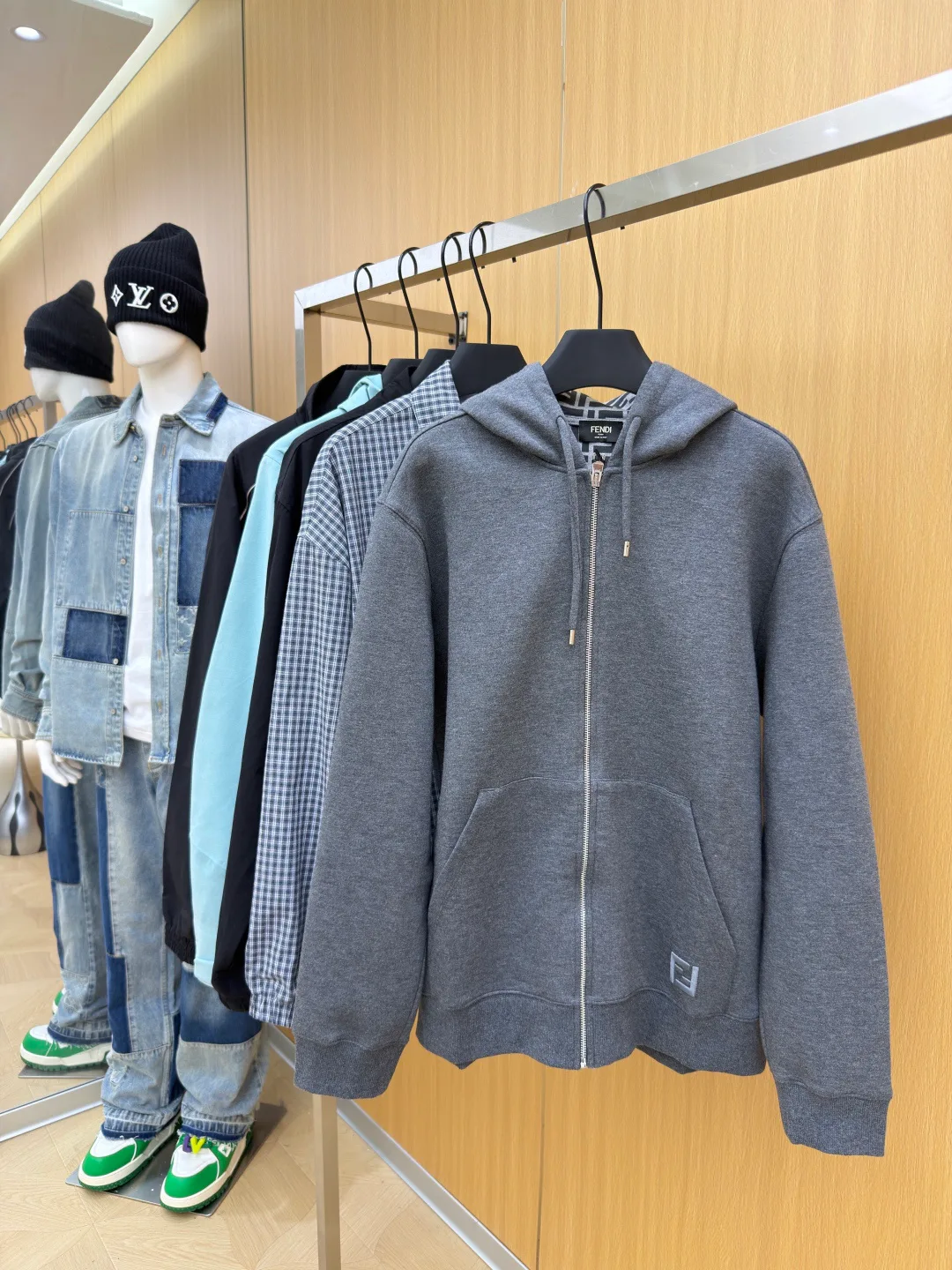 Men's Sweatshirts And Hoodies FENDI 17813143