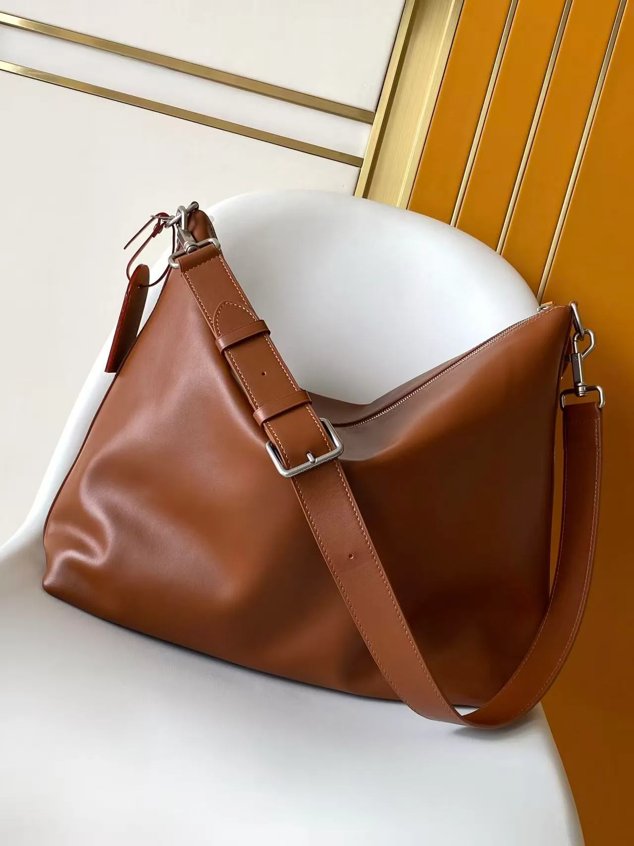 Классические Сумки Женские Louis Vuitton 18664440