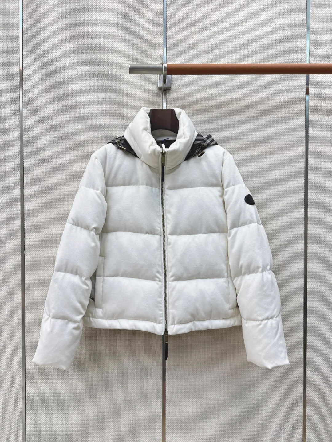 Women's Jackets And Down Jackets BURBERRY 18023678