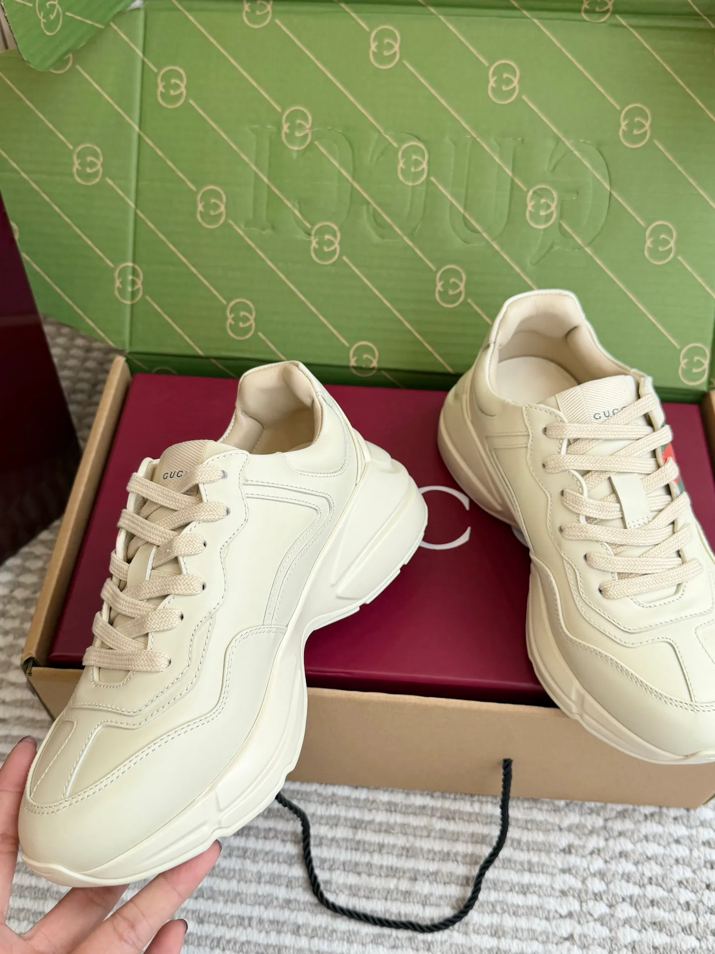 Women's Sneakers GUCCI 17864931