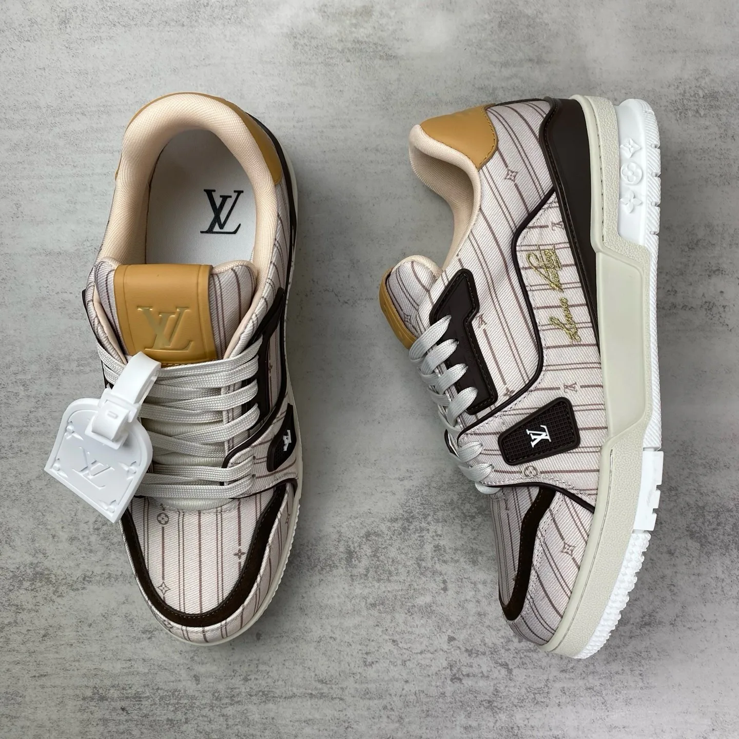 Women's Sneakers LOUIS VUITTON 17961746