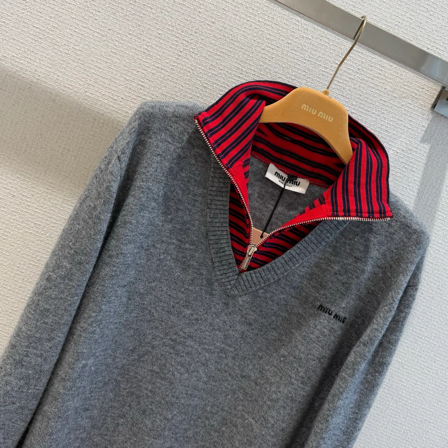 Women's Jumpers And Sweaters MIU MIU 18298401