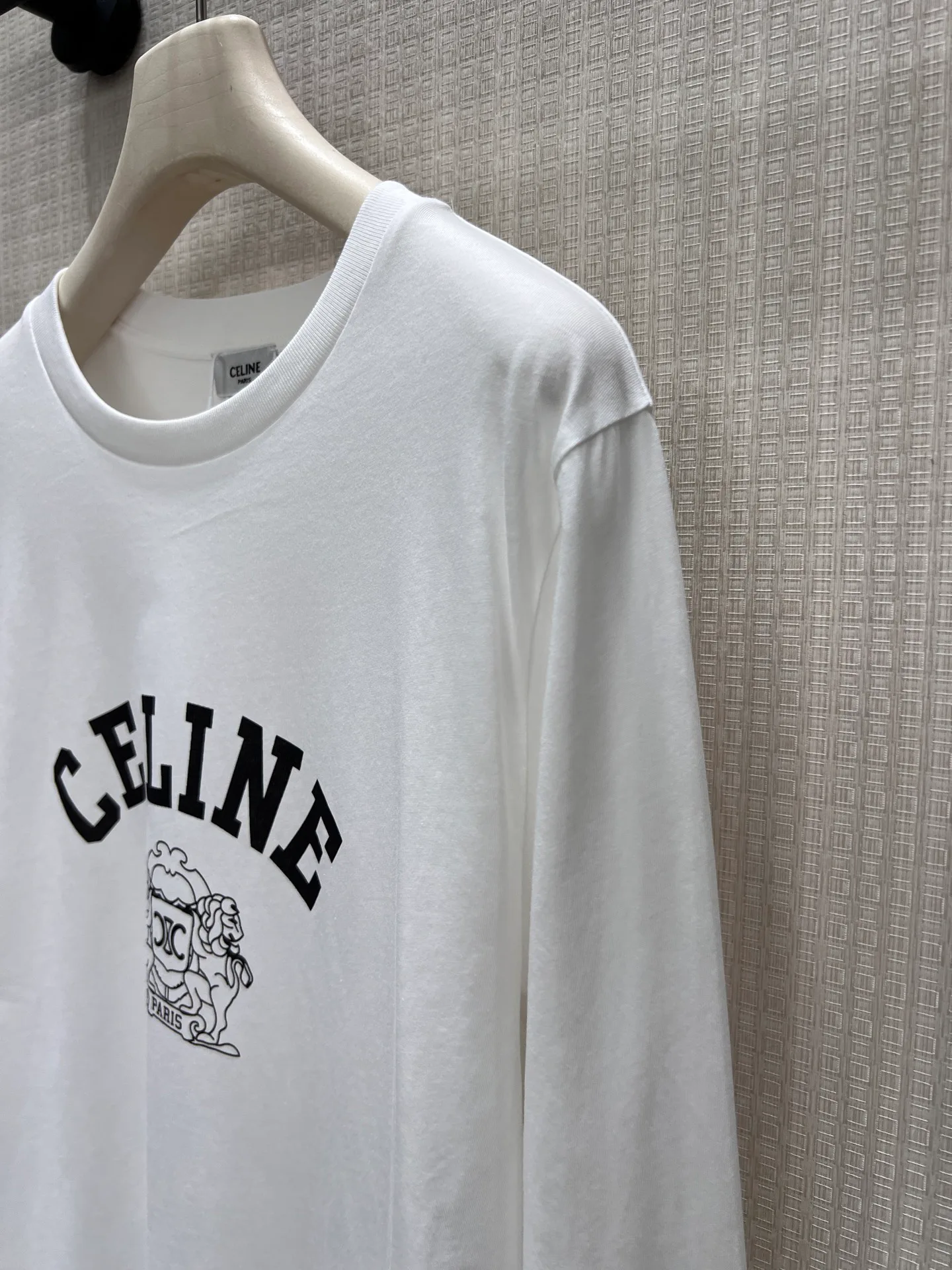 Women's T-Shirts CELINE 17513543
