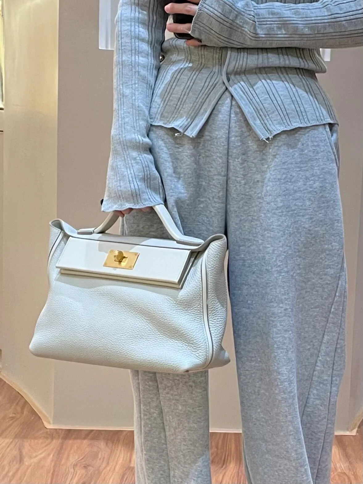 Women's Classic Handbags HERMES 18407631