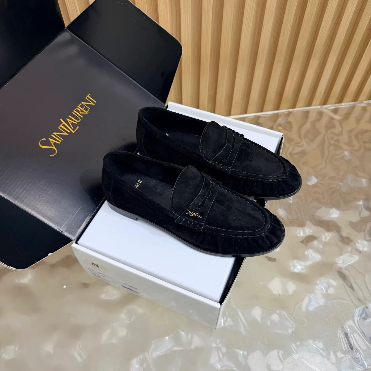 Women's Loafers And Moccasins SAINT LAURENT 17981707