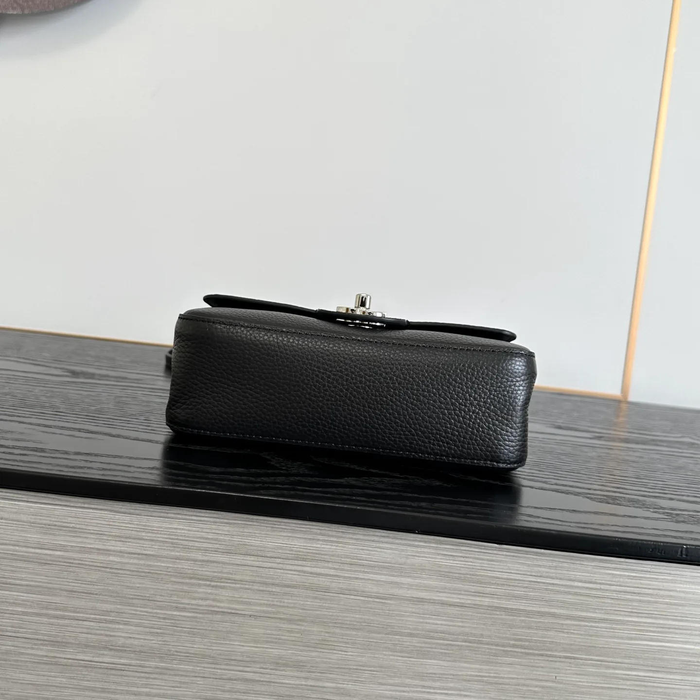 Классические Сумки Женские Chanel 18588897