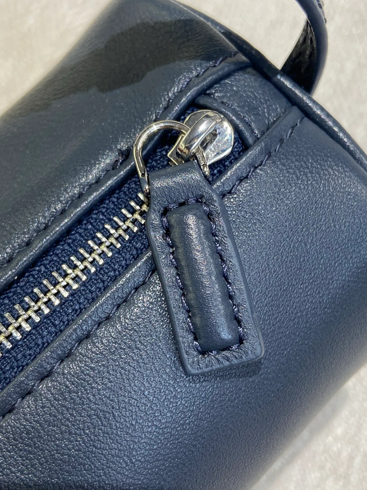 Women's Classic Handbags THE ROW 18352608