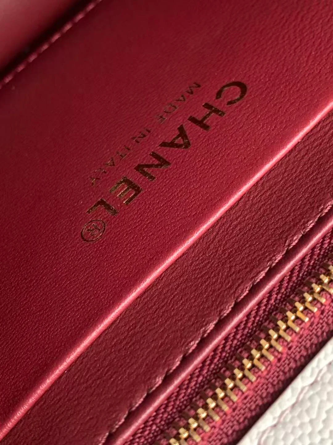 Women's Classic Handbags CHANEL 18477001